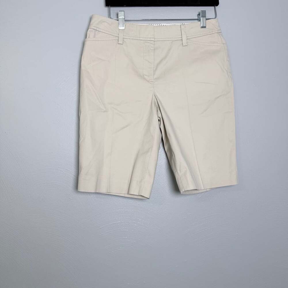 Talbots Chino Shorts Beige Size 2
10 1/2 in